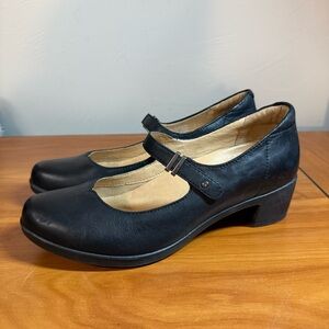 Dansko Callista Mary Jane Pump Black Leather Strappy Business Casual Comfort 39
